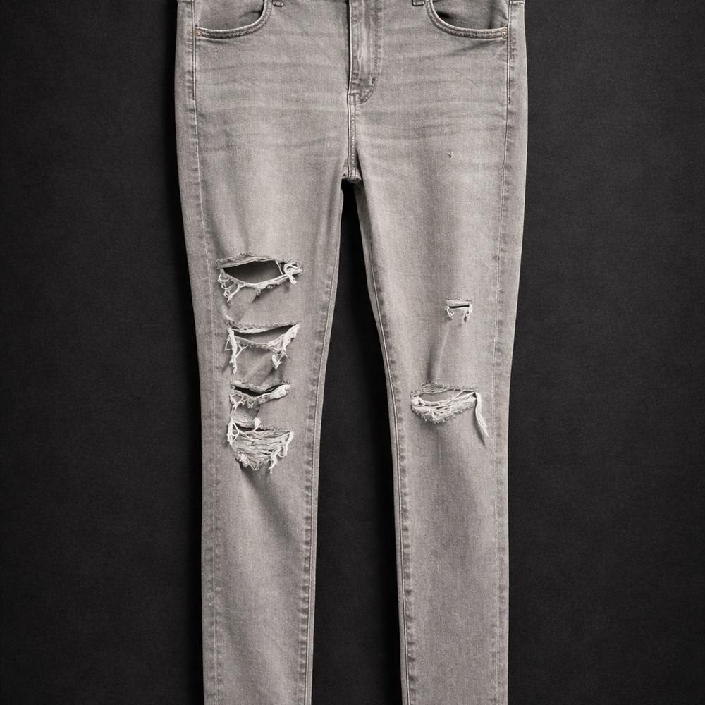 American Eagle Outfitters Gray Ripped Skinny Jeans